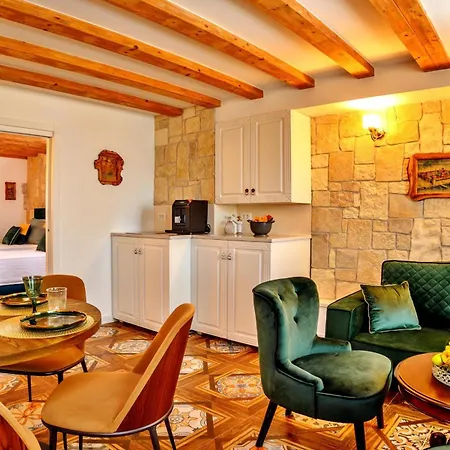 Imperatore Palace Apartment *